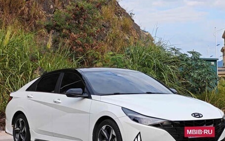 Hyundai Elantra, 2021 год, 1 290 000 рублей, 3 фотография