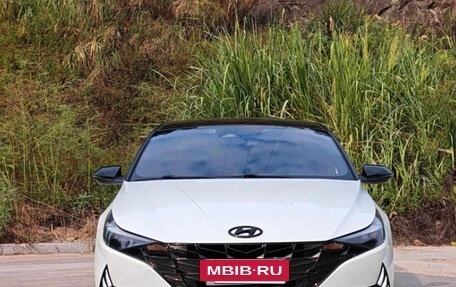 Hyundai Elantra, 2021 год, 1 290 000 рублей, 2 фотография