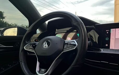 Volkswagen Golf VIII, 2021 год, 1 830 000 рублей, 9 фотография