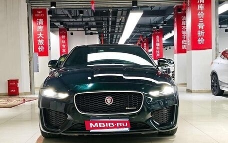 Jaguar XE I рестайлинг, 2022 год, 2 390 000 рублей, 2 фотография