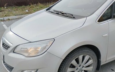 Opel Astra J, 2011 год, 580 000 рублей, 1 фотография