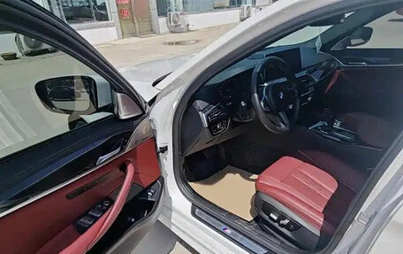 BMW 5 серия, 2022 год, 3 250 999 рублей, 8 фотография