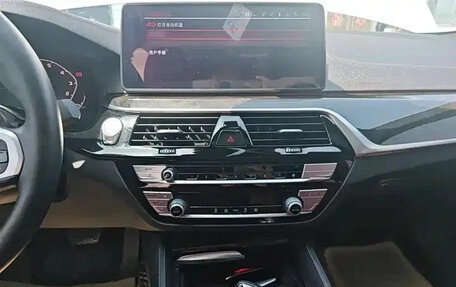 BMW 5 серия, 2022 год, 3 250 999 рублей, 13 фотография