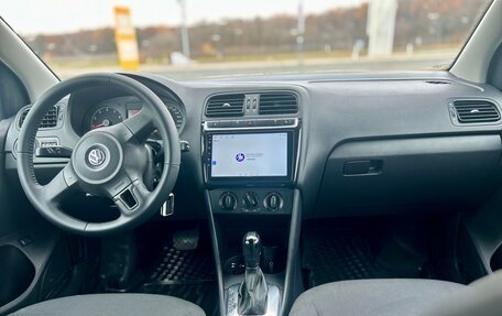 Volkswagen Polo VI (EU Market), 2013 год, 825 000 рублей, 23 фотография