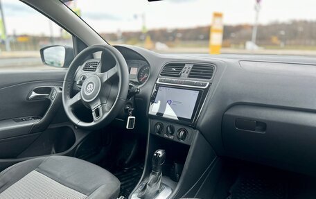 Volkswagen Polo VI (EU Market), 2013 год, 825 000 рублей, 22 фотография