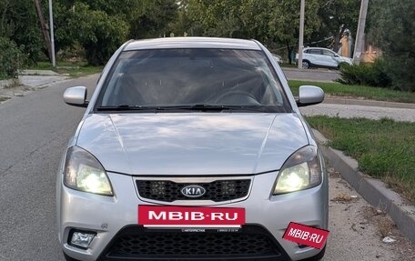 KIA Rio II, 2010 год, 420 000 рублей, 3 фотография