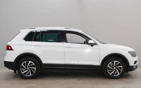 Volkswagen Tiguan II, 2018 год, 2 173 000 рублей, 4 фотография