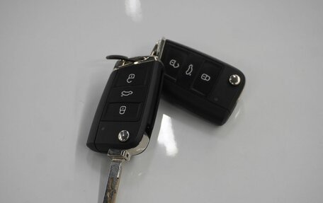 Volkswagen Tiguan II, 2018 год, 2 173 000 рублей, 20 фотография