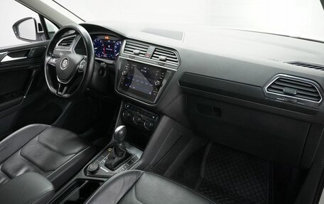 Volkswagen Tiguan II, 2018 год, 2 173 000 рублей, 11 фотография