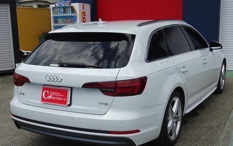 Audi A4, 2018 год, 1 520 000 рублей, 5 фотография