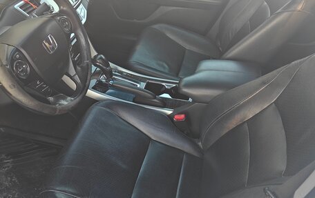 Honda Accord IX рестайлинг, 2013 год, 1 700 000 рублей, 9 фотография