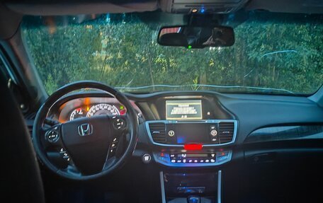 Honda Accord IX рестайлинг, 2013 год, 1 700 000 рублей, 14 фотография