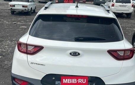 KIA Stonic, 2018 год, 1 600 000 рублей, 2 фотография