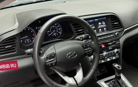 Hyundai Elantra VI рестайлинг, 2019 год, 1 699 000 рублей, 10 фотография