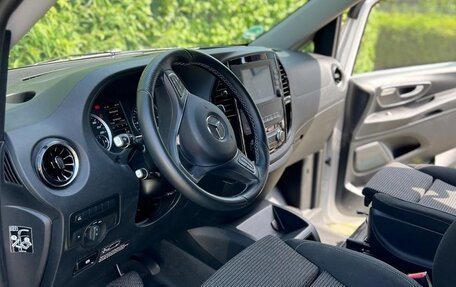 Mercedes-Benz V-Класс, 2021 год, 4 400 000 рублей, 7 фотография