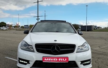 Mercedes-Benz C-Класс, 2013 год, 1 800 000 рублей, 1 фотография