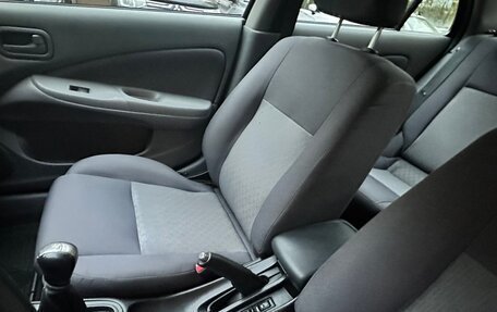 Nissan Almera, 2003 год, 575 000 рублей, 21 фотография