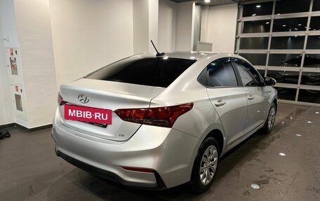Hyundai Solaris II рестайлинг, 2019 год, 1 426 000 рублей, 3 фотография