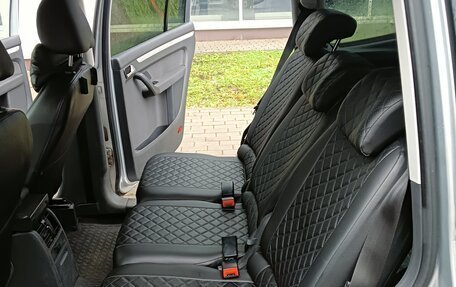 Volkswagen Touran III, 2010 год, 910 000 рублей, 13 фотография