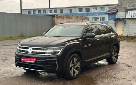 Volkswagen Teramont I, 2023 год, 4 650 000 рублей, 2 фотография