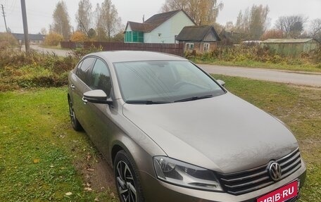 Volkswagen Passat B7, 2011 год, 900 000 рублей, 1 фотография