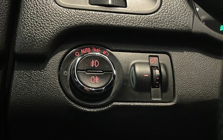 Opel Insignia II рестайлинг, 2013 год, 1 139 000 рублей, 13 фотография
