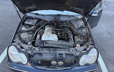 Mercedes-Benz C-Класс, 2001 год, 365 000 рублей, 10 фотография