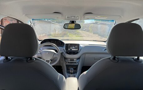 Peugeot 208 II, 2013 год, 850 000 рублей, 8 фотография