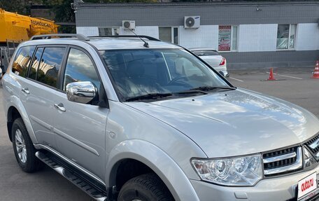 Mitsubishi Pajero Sport II рестайлинг, 2013 год, 2 700 000 рублей, 2 фотография