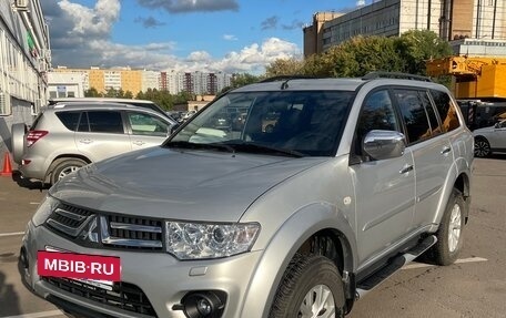 Mitsubishi Pajero Sport II рестайлинг, 2013 год, 2 700 000 рублей, 5 фотография