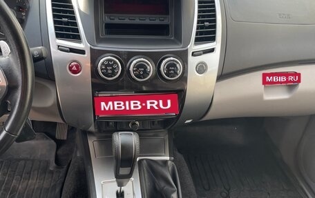 Mitsubishi Pajero Sport II рестайлинг, 2013 год, 2 700 000 рублей, 9 фотография
