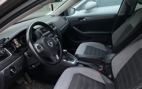 Volkswagen Jetta VI, 2012 год, 952 000 рублей, 5 фотография