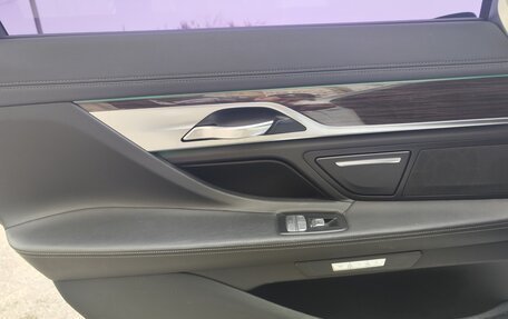 BMW 7 серия, 2015 год, 2 950 000 рублей, 12 фотография