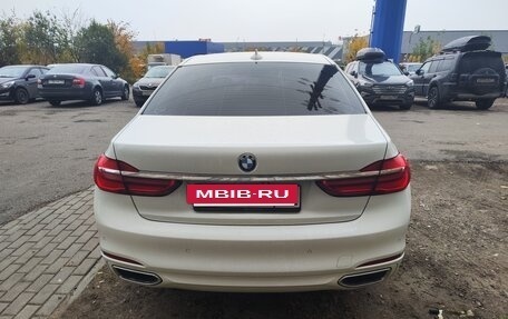 BMW 7 серия, 2015 год, 2 950 000 рублей, 6 фотография