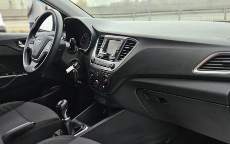 Hyundai Solaris II рестайлинг, 2018 год, 1 150 000 рублей, 10 фотография