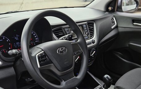 Hyundai Solaris II рестайлинг, 2018 год, 1 150 000 рублей, 9 фотография