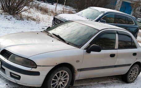 Mitsubishi Carisma I, 2002 год, 200 000 рублей, 3 фотография