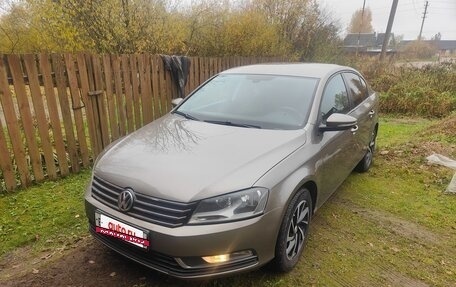 Volkswagen Passat B7, 2011 год, 900 000 рублей, 2 фотография