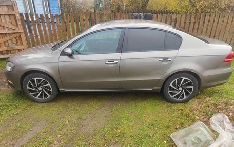 Volkswagen Passat B7, 2011 год, 900 000 рублей, 5 фотография