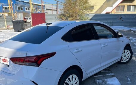 Hyundai Solaris II рестайлинг, 2021 год, 1 800 000 рублей, 16 фотография