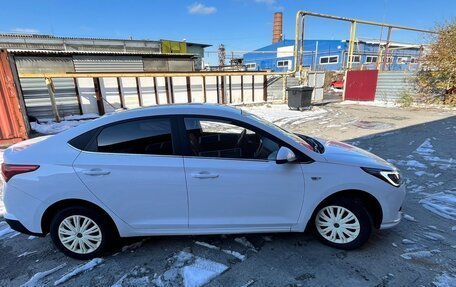 Hyundai Solaris II рестайлинг, 2021 год, 1 800 000 рублей, 17 фотография