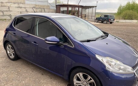 Peugeot 208 II, 2013 год, 649 000 рублей, 22 фотография