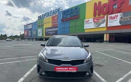 KIA Rio IV, 2021 год, 1 700 000 рублей, 2 фотография