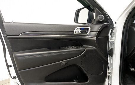 Jeep Grand Cherokee, 2021 год, 4 650 000 рублей, 19 фотография