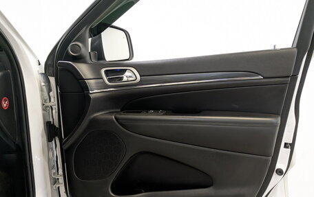 Jeep Grand Cherokee, 2021 год, 4 650 000 рублей, 25 фотография