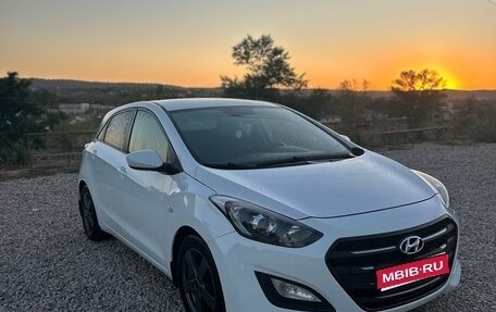 Hyundai i30 II рестайлинг, 2016 год, 1 200 000 рублей, 1 фотография