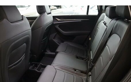Skoda Kodiaq, 2025 год, 5 800 000 рублей, 11 фотография