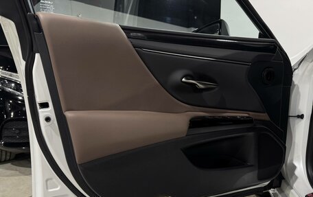 Lexus ES VII, 2024 год, 4 550 000 рублей, 29 фотография