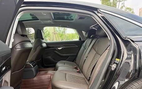 Audi A8, 2022 год, 5 650 147 рублей, 17 фотография