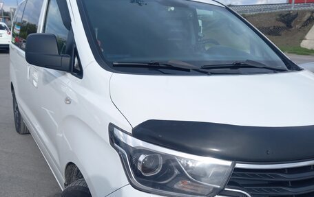 Hyundai H-1 II рестайлинг, 2019 год, 3 900 000 рублей, 8 фотография